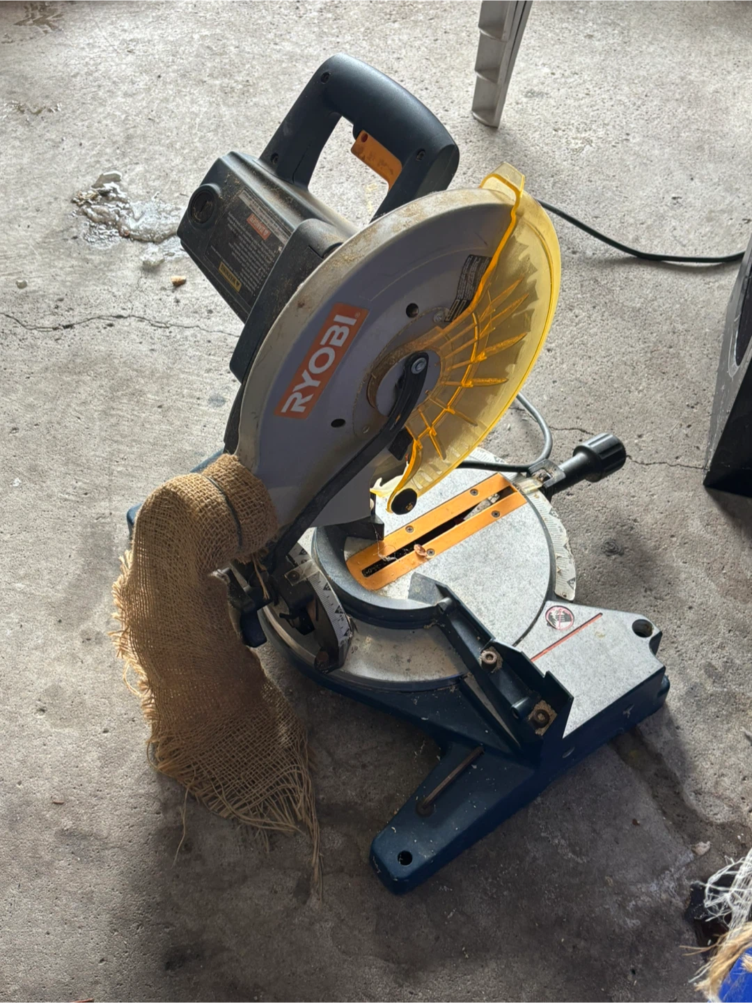 MOVING SALE. NEED GONE. Ryobi Miter Saw