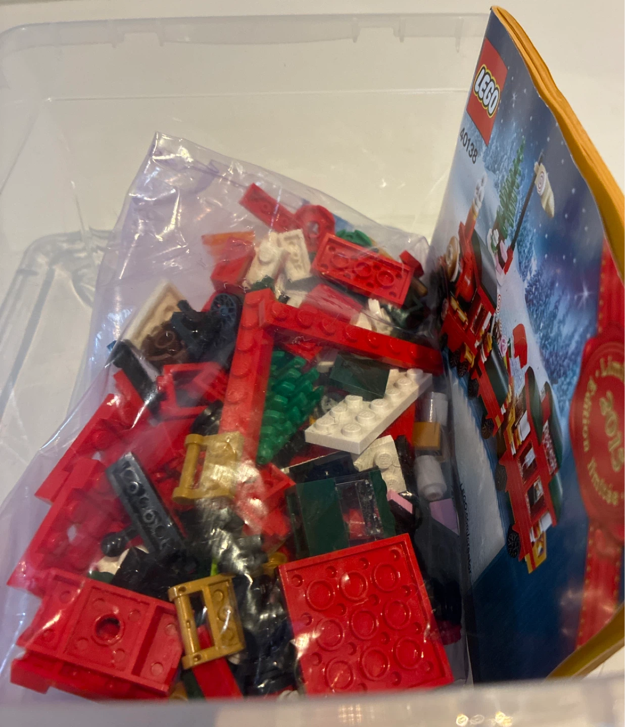 LEGO 40138 Christmas Train Limited Edition 2015 - photo 2