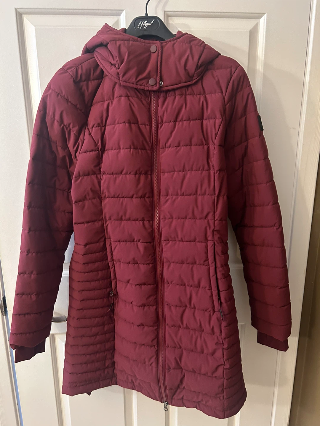 Like New! Lolë Puffer Jacket - Burgundy, Size M