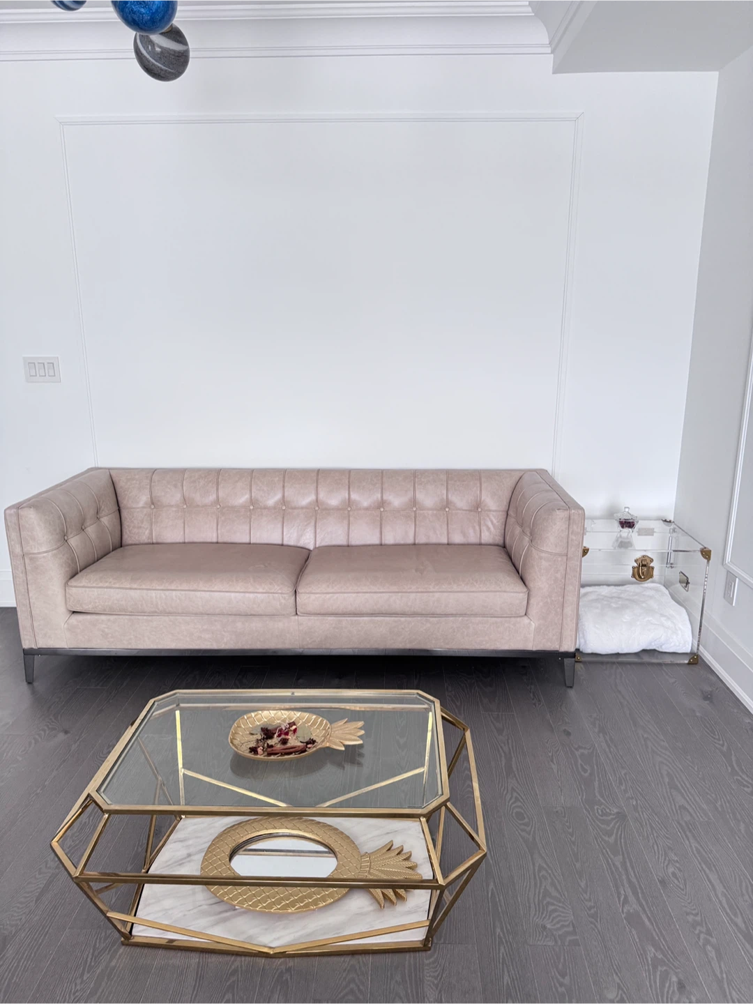 Leather Beige Sofa - Great Condition! - photo 4