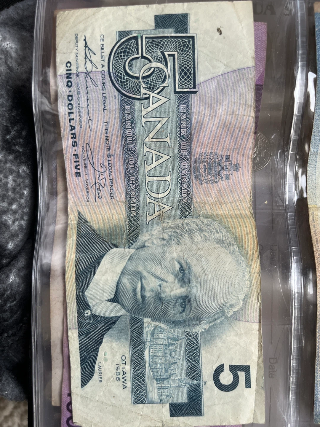 Canadian $5 Bill - 1986