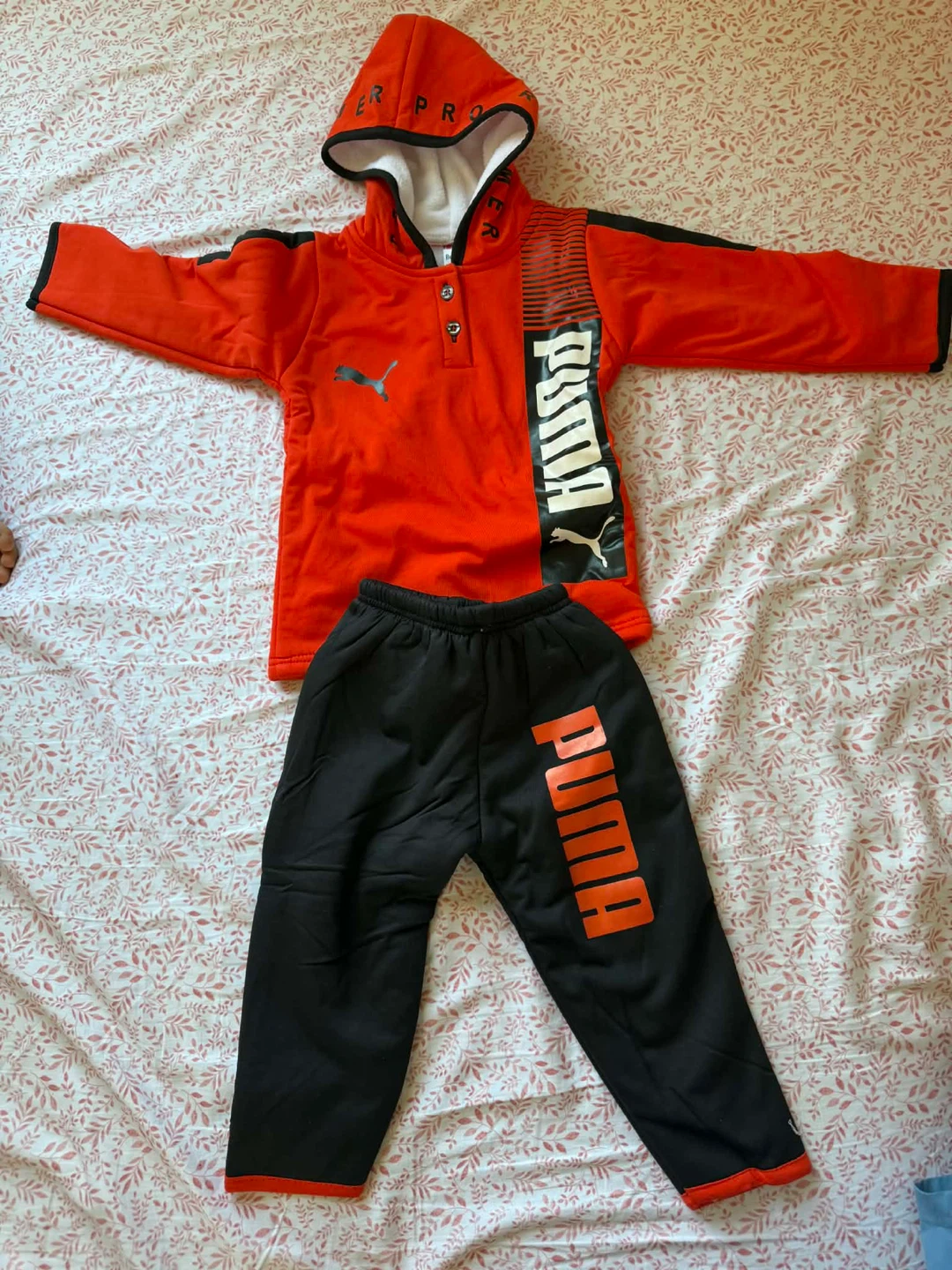 Kids' cloths 12-18 months