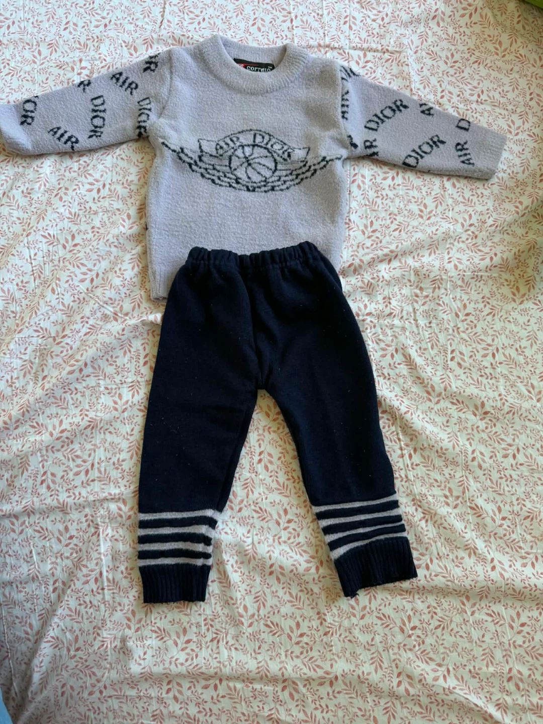 Kids' cloths 12-18 months - photo 2