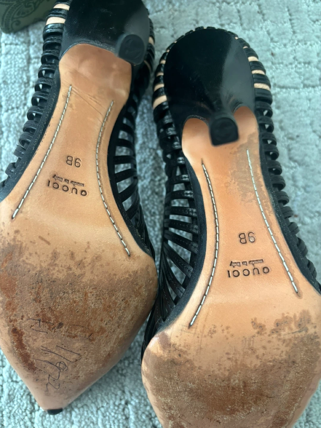 Authentic Gucci shoes, size 9 - photo 3