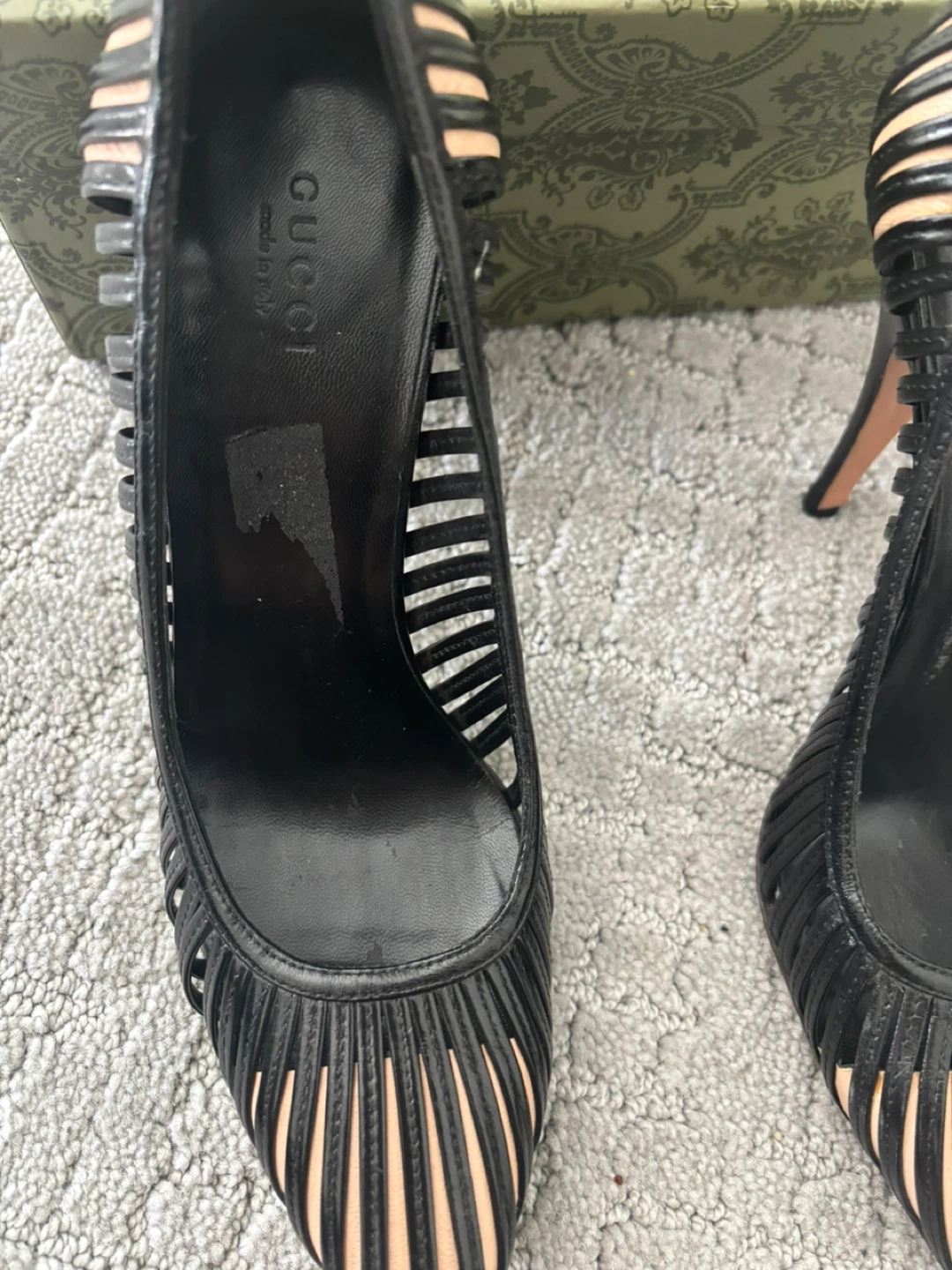Authentic Gucci shoes, size 9 - photo 4
