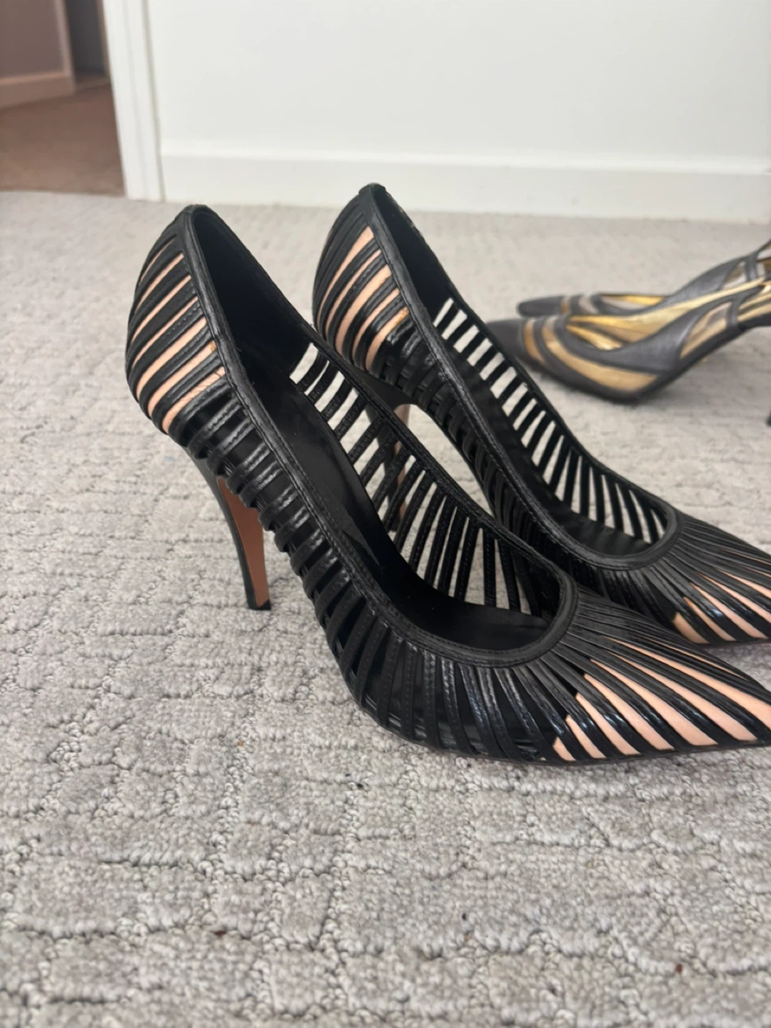 Authentic Gucci shoes, size 9 - photo 2