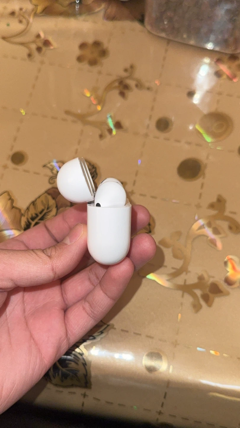 Apple AirPods Pro 3 - photo 4