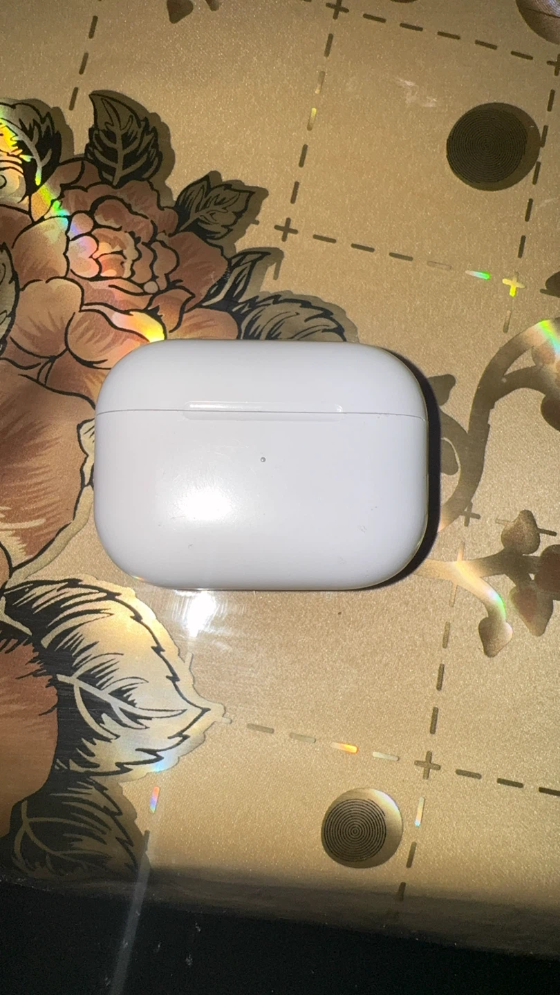 Apple AirPods Pro 3 - photo 2