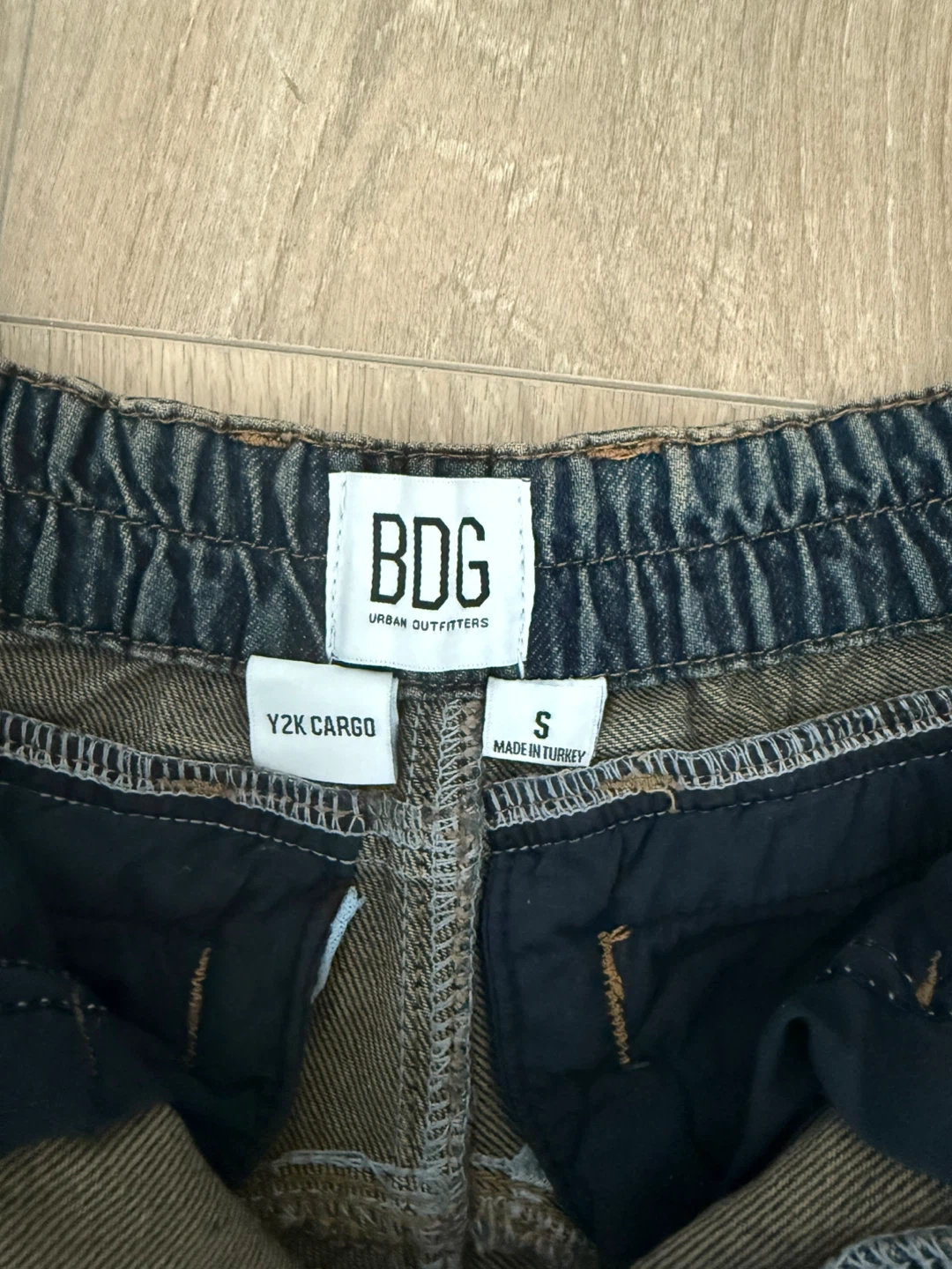 BDG Urban Outfitters Y2K Cargo Pants - Size S - photo 2