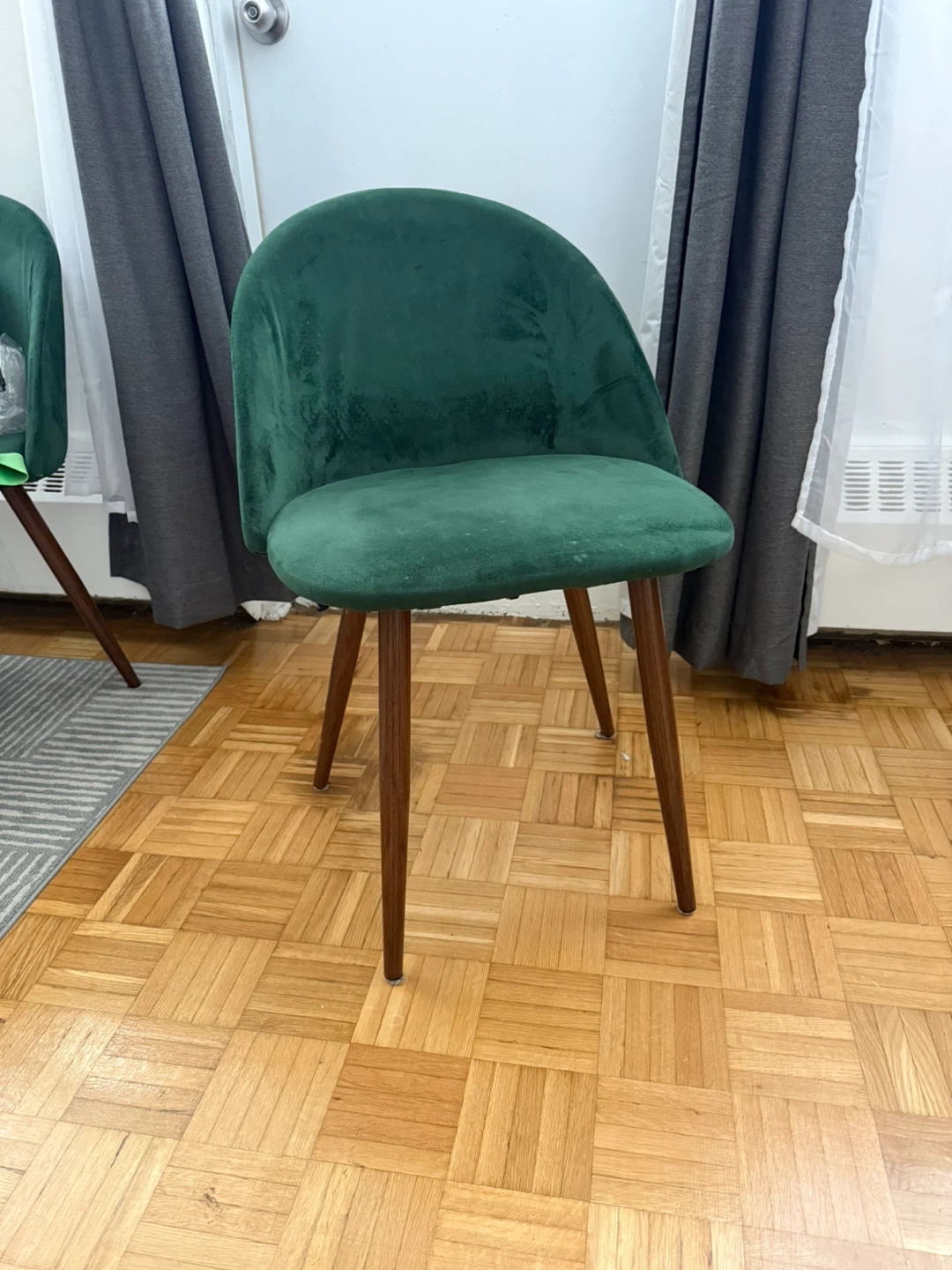 Glass Dining table with 4 Green velvet dining chairs - photo 3