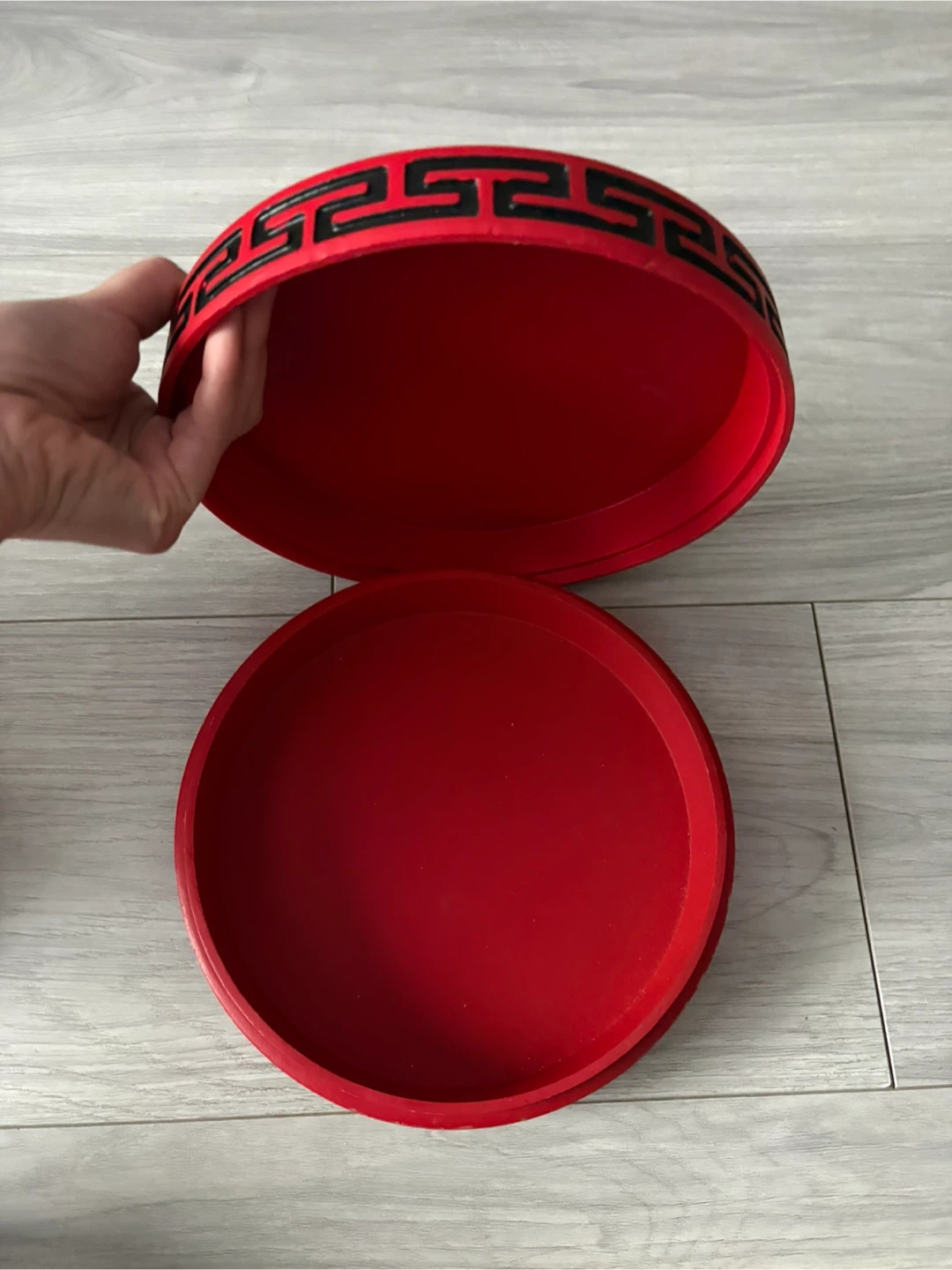 Red & Black Lacquerware Trinket Box - photo 2