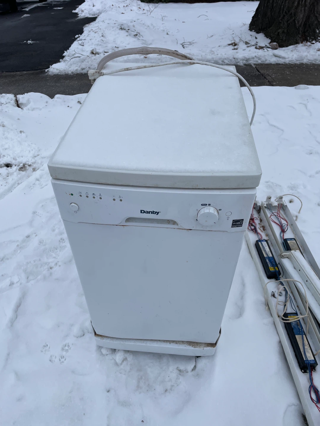 Danby White Dishwasher
