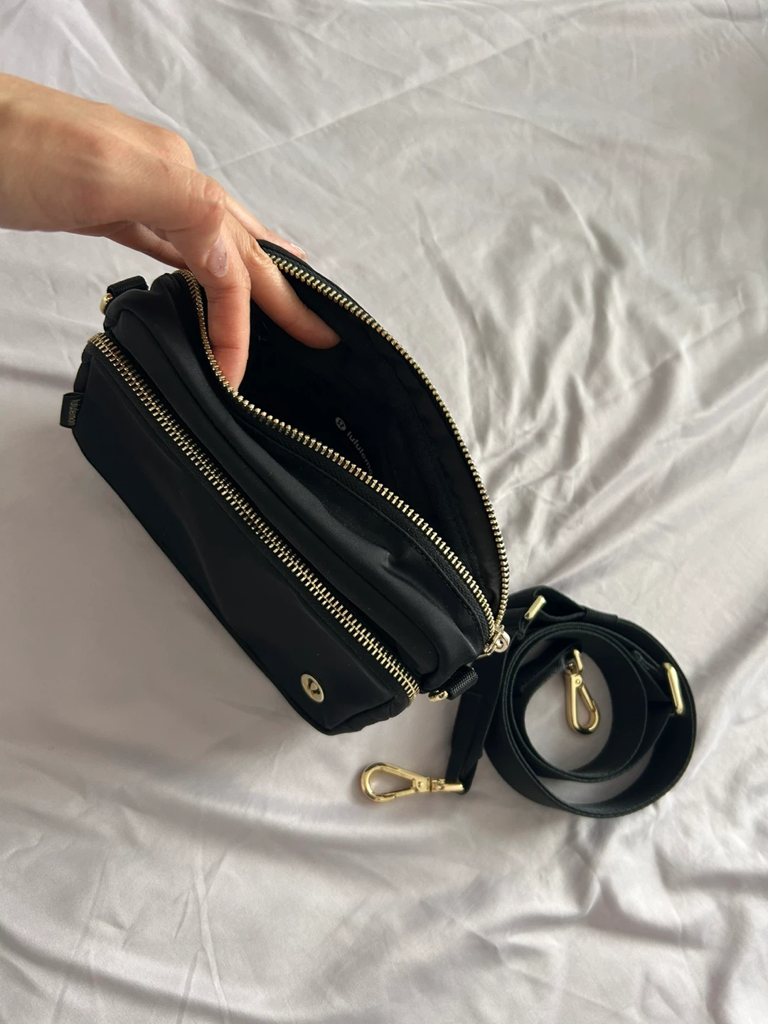 Lululemon Black Crossbody Bag - photo 2