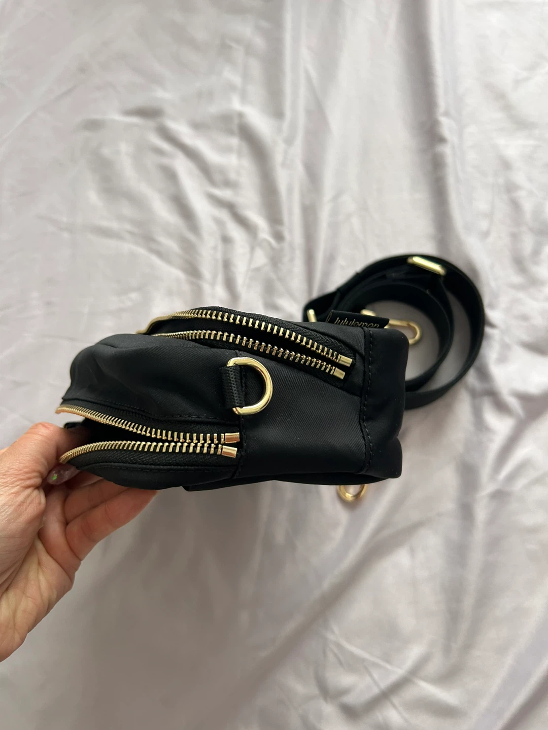Lululemon Black Crossbody Bag - photo 4