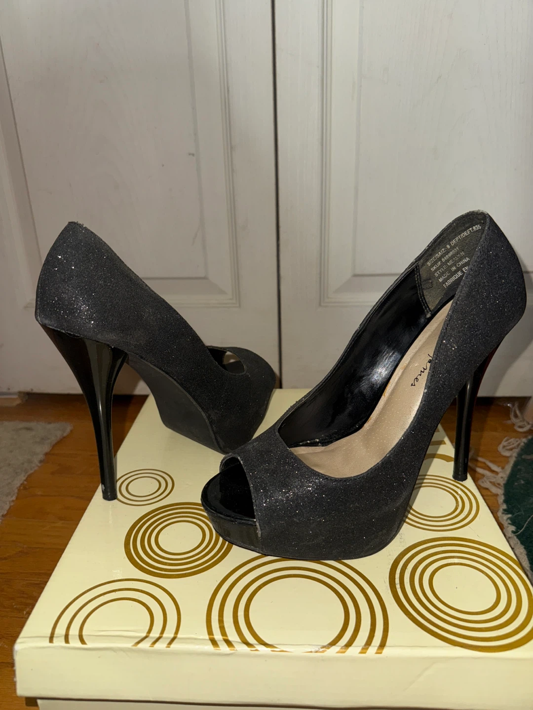 Sparkly Black Heels - Size 9