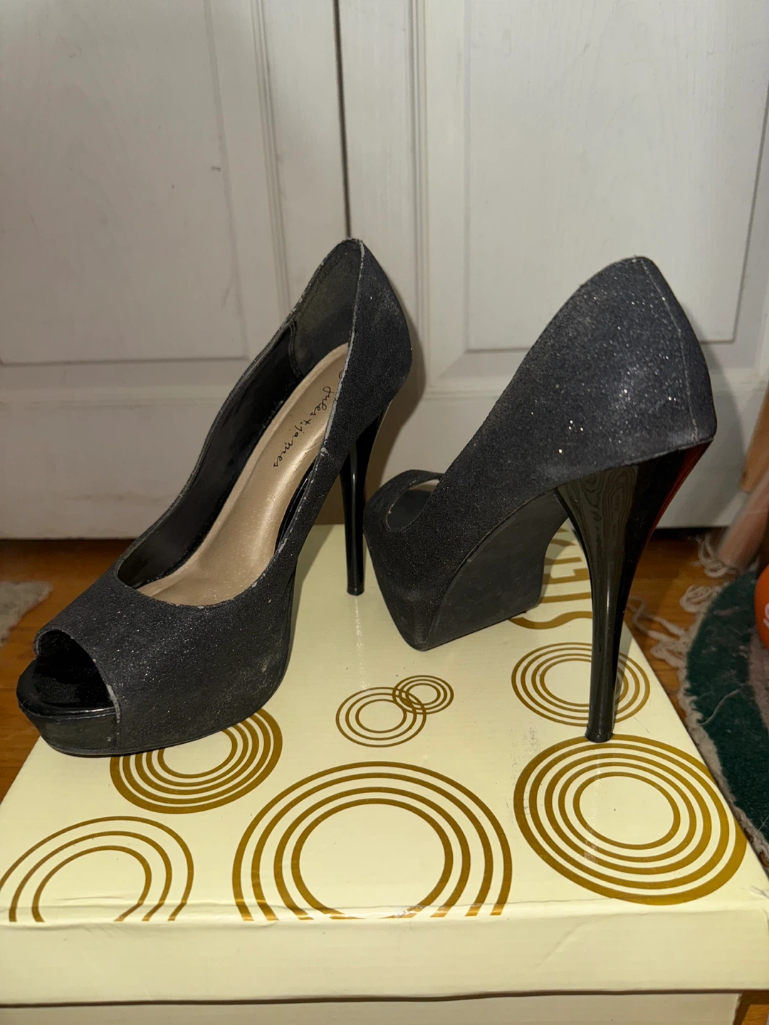 Sparkly Black Heels - Size 9 - photo 2