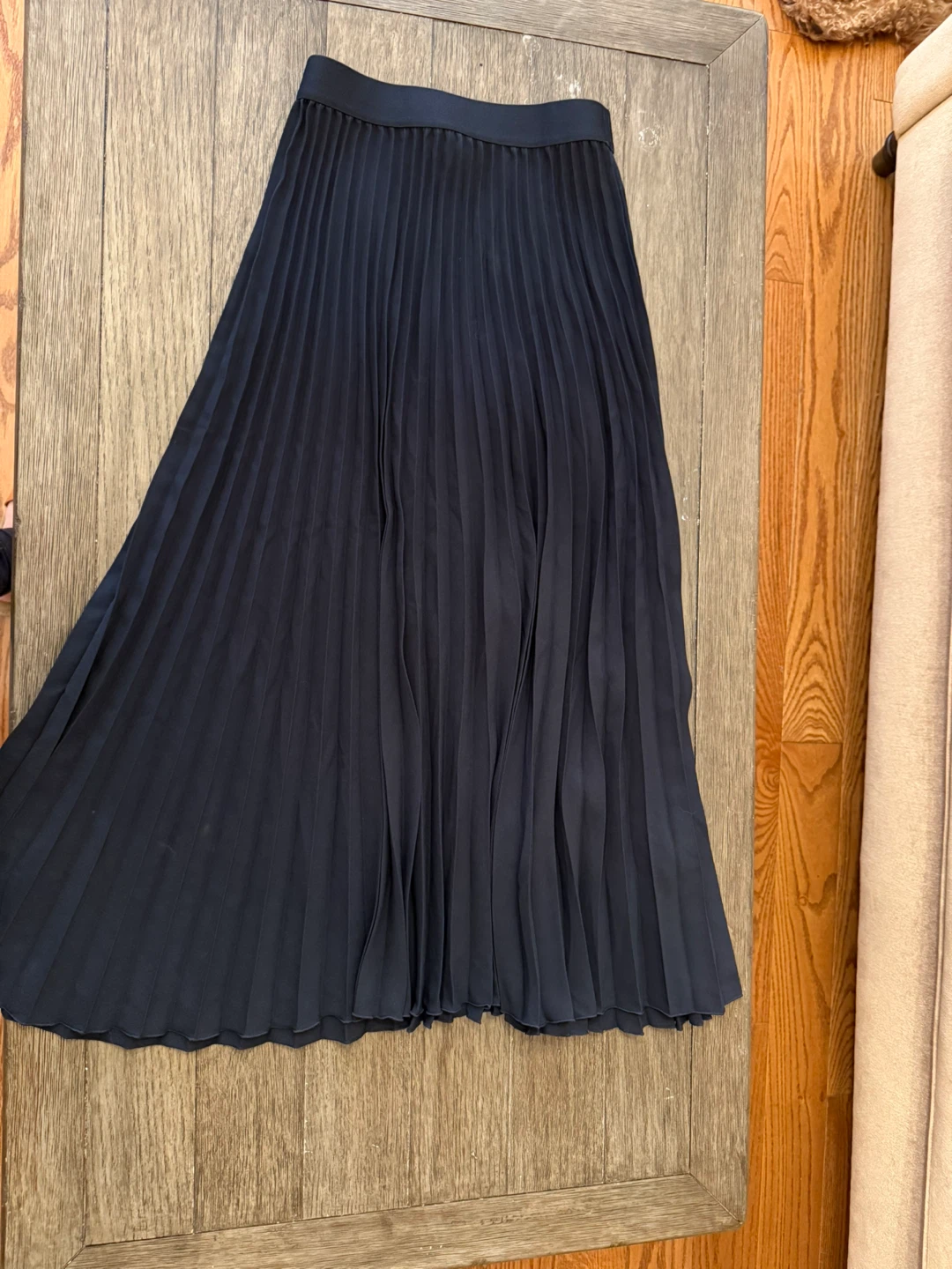 H&M Black Pleated Skirt - Size XS