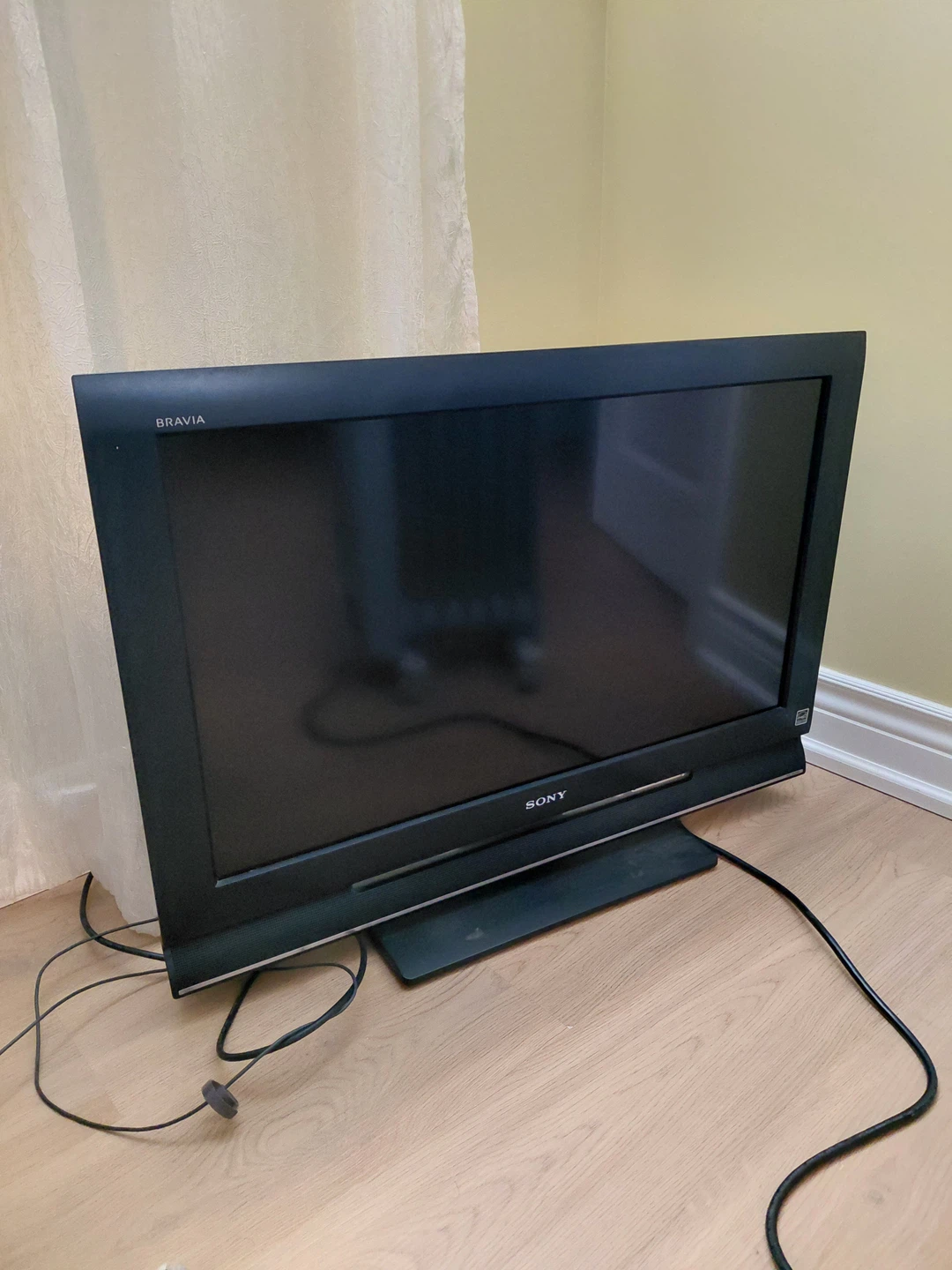 Sony Bravia KDL-32L4000 32" LCD TV