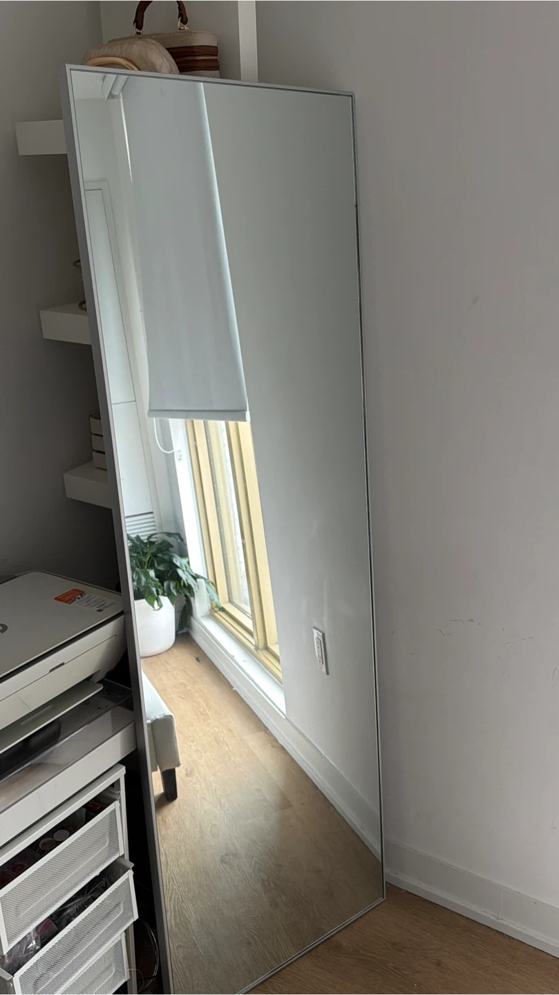 Full size length mirror - photo 2