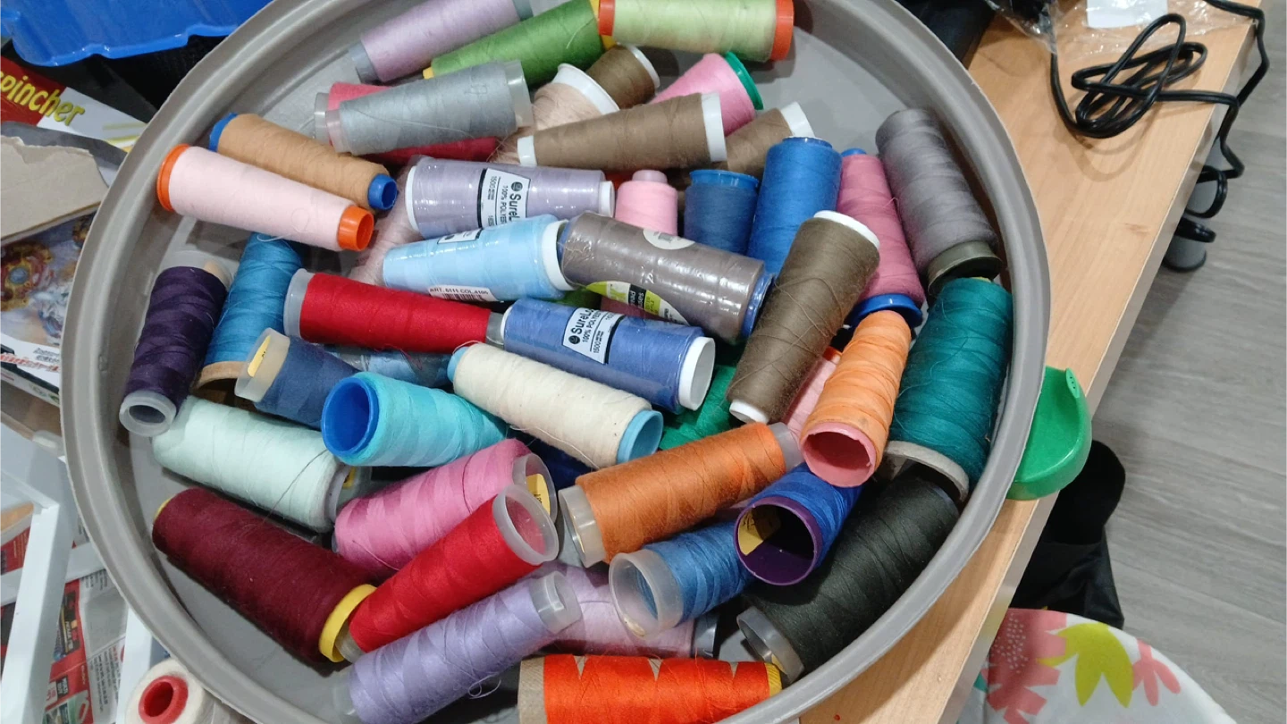 Spools of Thread - Assorted Colors❤️