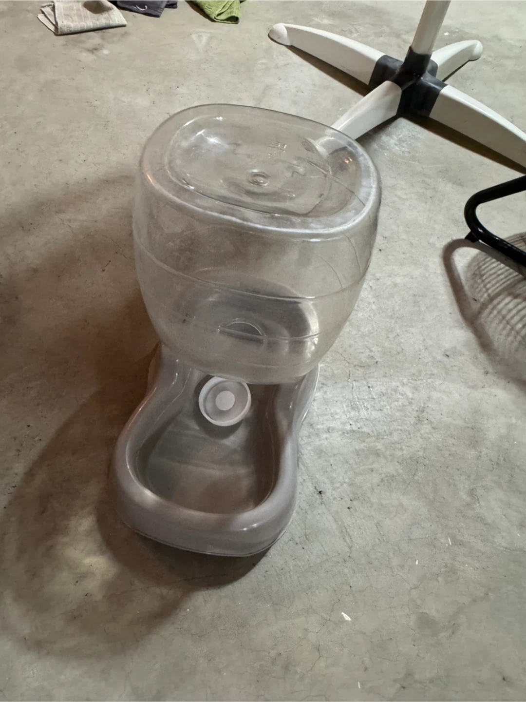 Pet Water Dispenser