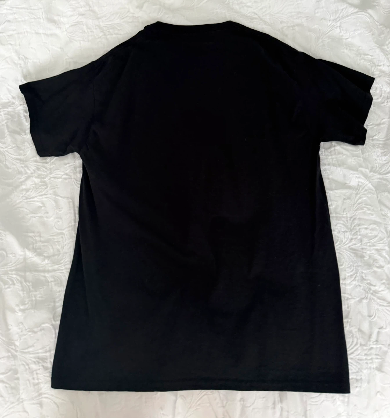 Olivia Rodrigo exclusive toronto pop up GUTS Tour Tee - Size M - photo 4
