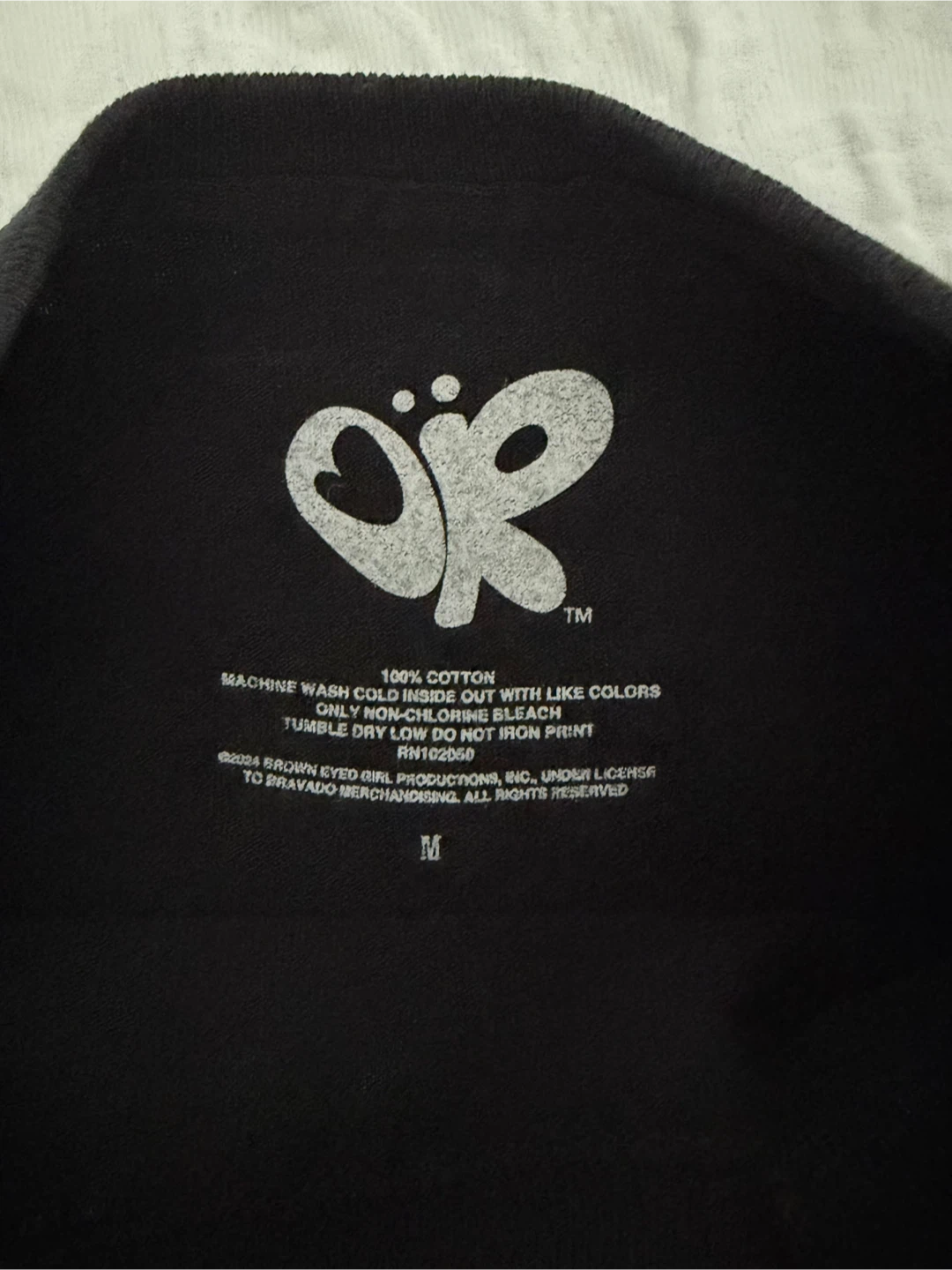 Olivia Rodrigo exclusive toronto pop up GUTS Tour Tee - Size M - photo 3