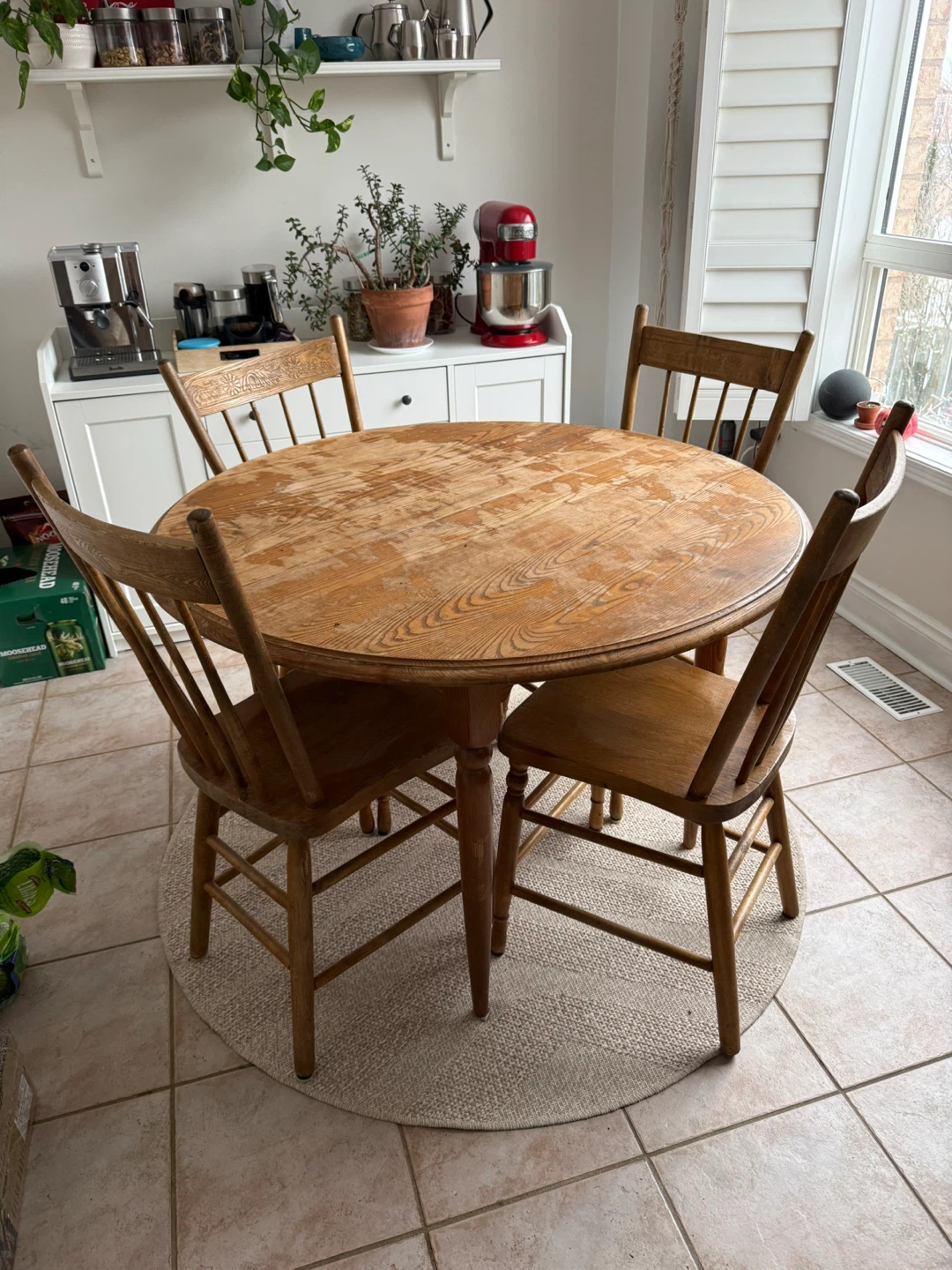 MOVING SALE - Round Wooden Dining Table with 4 Chairs - photo 2