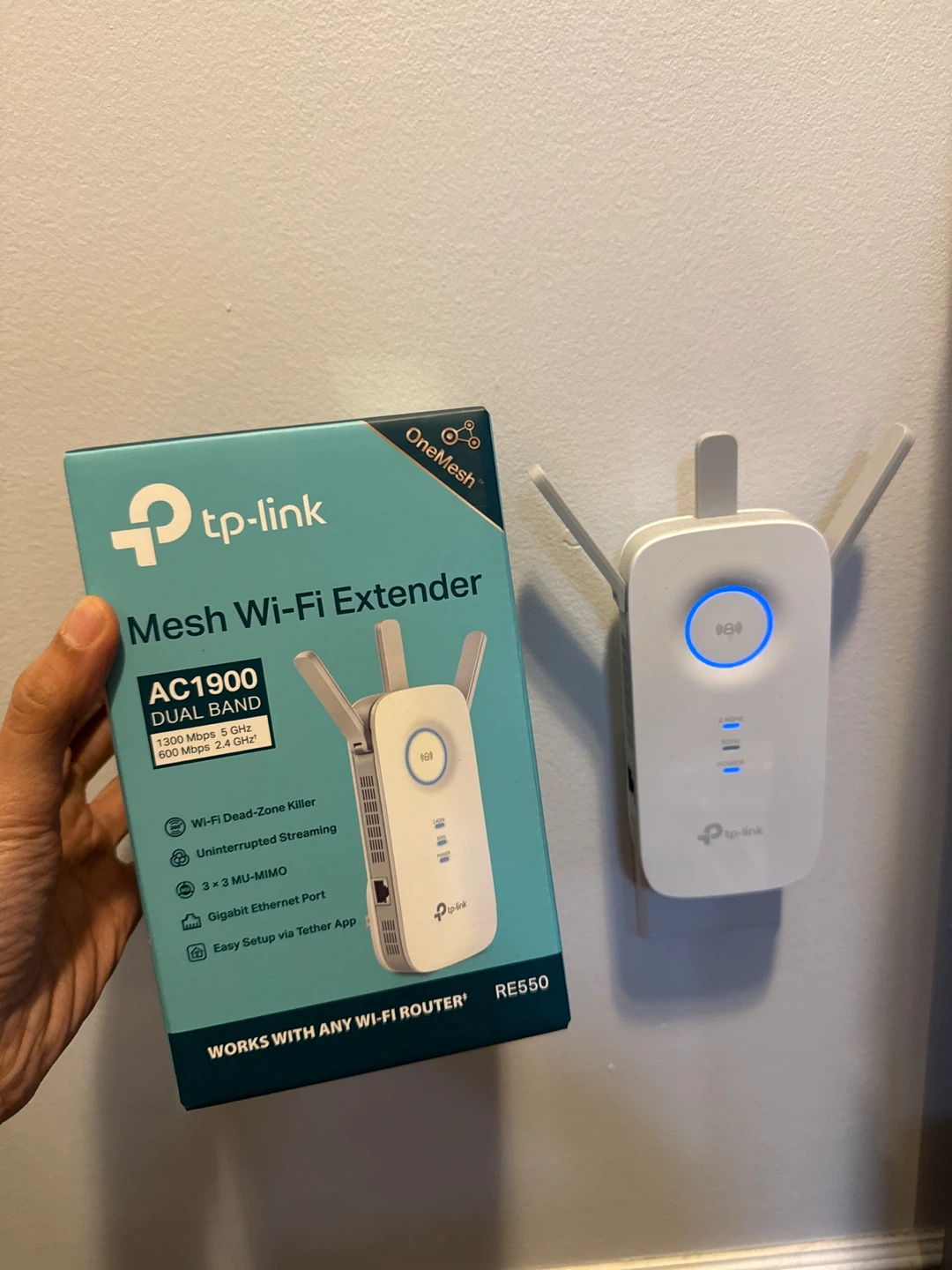 MOVING SALE - TP-Link AC1900 Mesh Wi-Fi Extender RE550