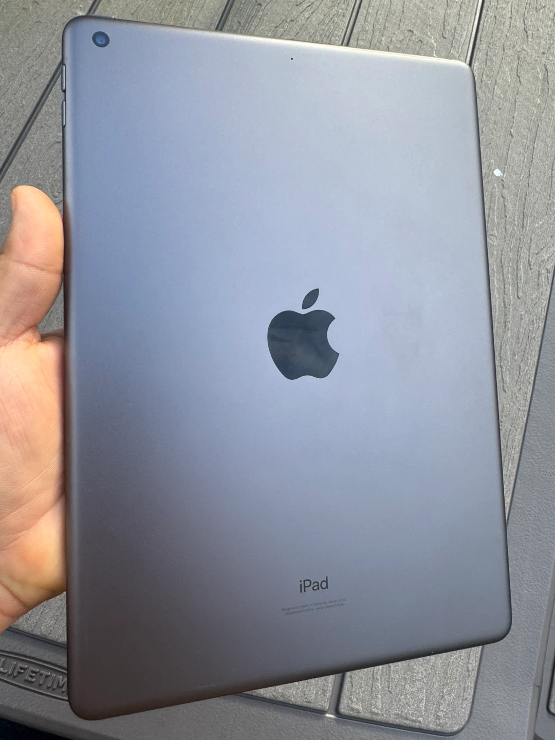 Apple iPad (9th Generation) - photo 2