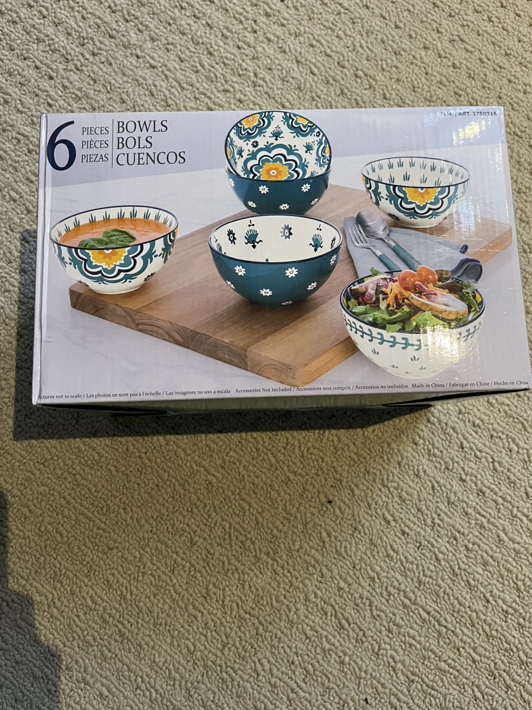 6-Piece Bowls Set - New in Box!