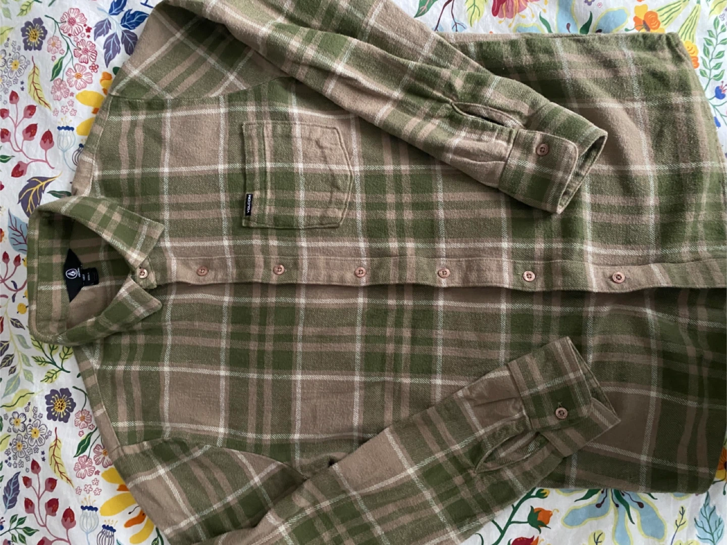 Lot of 4 Flannel Shirts: Frank & Oak, Volcom - photo 5