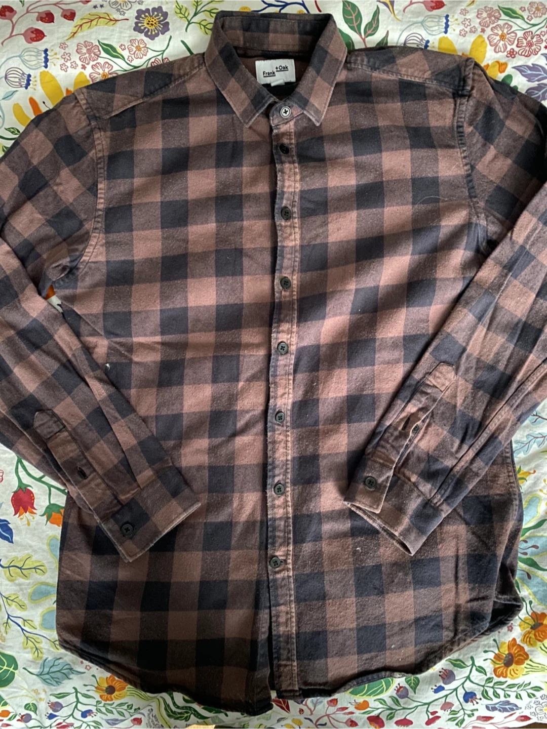Lot of 4 Flannel Shirts: Frank & Oak, Volcom - photo 2
