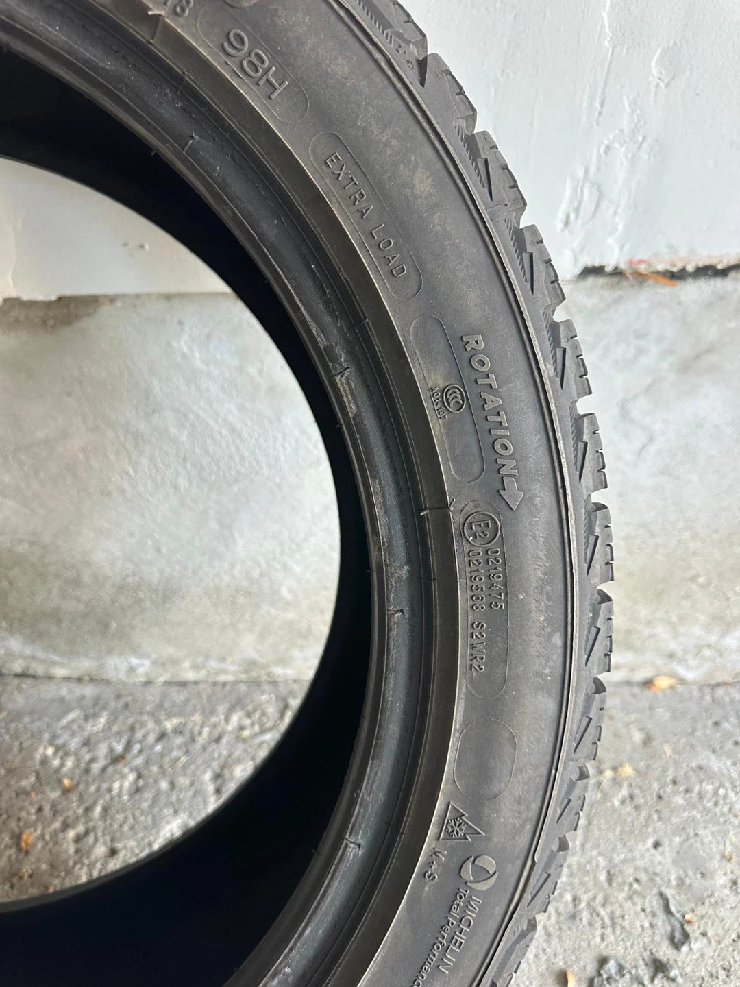 Michelin X-Ice Snow 235/45R18 Tire | 90-95% Tread - photo 5