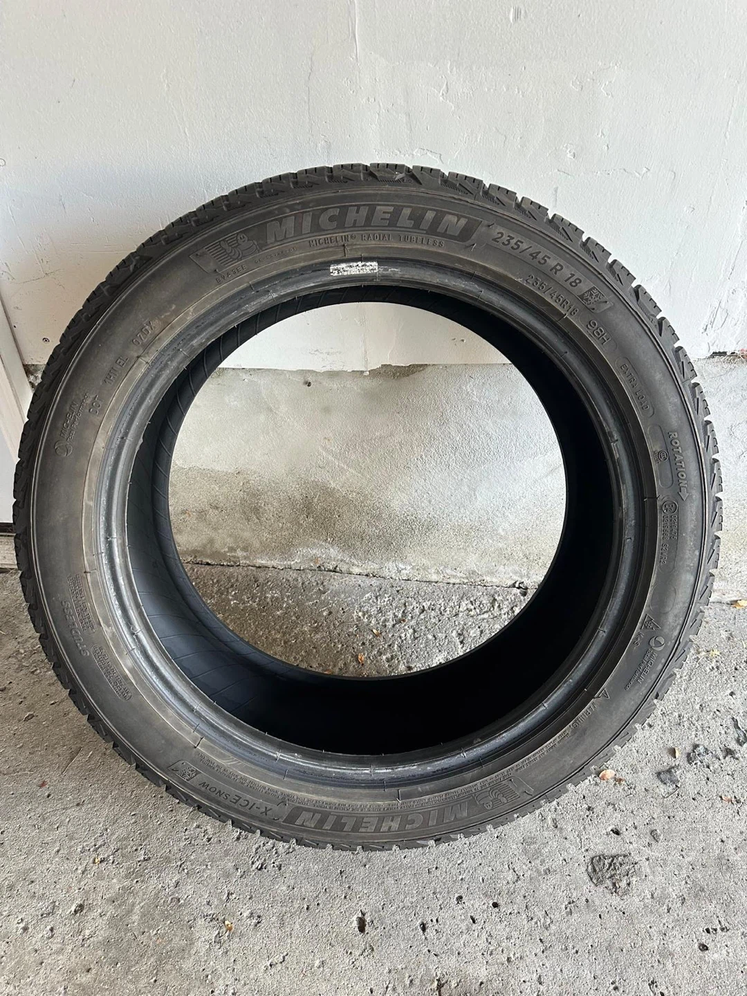 Michelin X-Ice Snow 235/45R18 Tire | 90-95% Tread - photo 2
