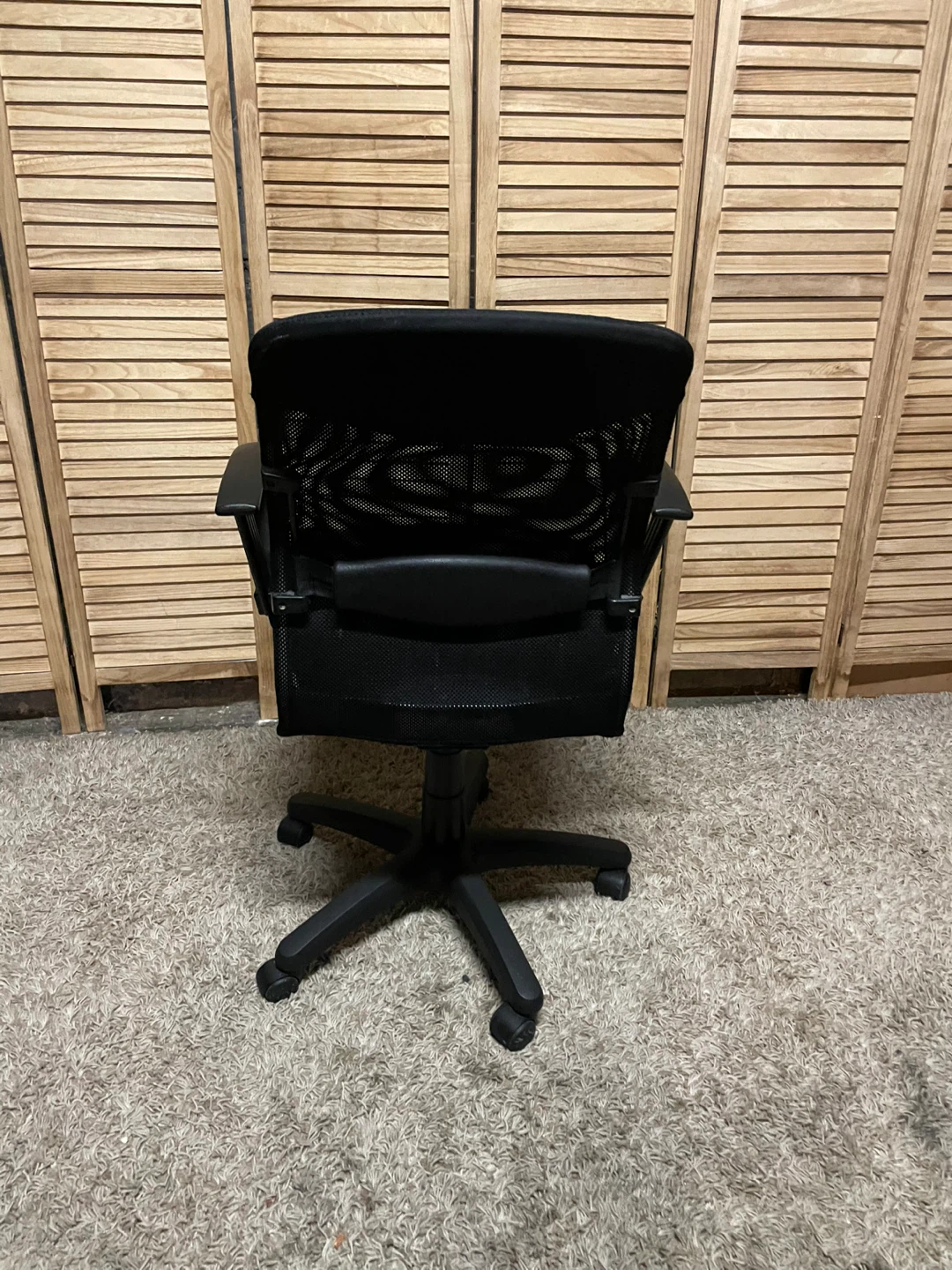 Black Mesh Office Chair - photo 4
