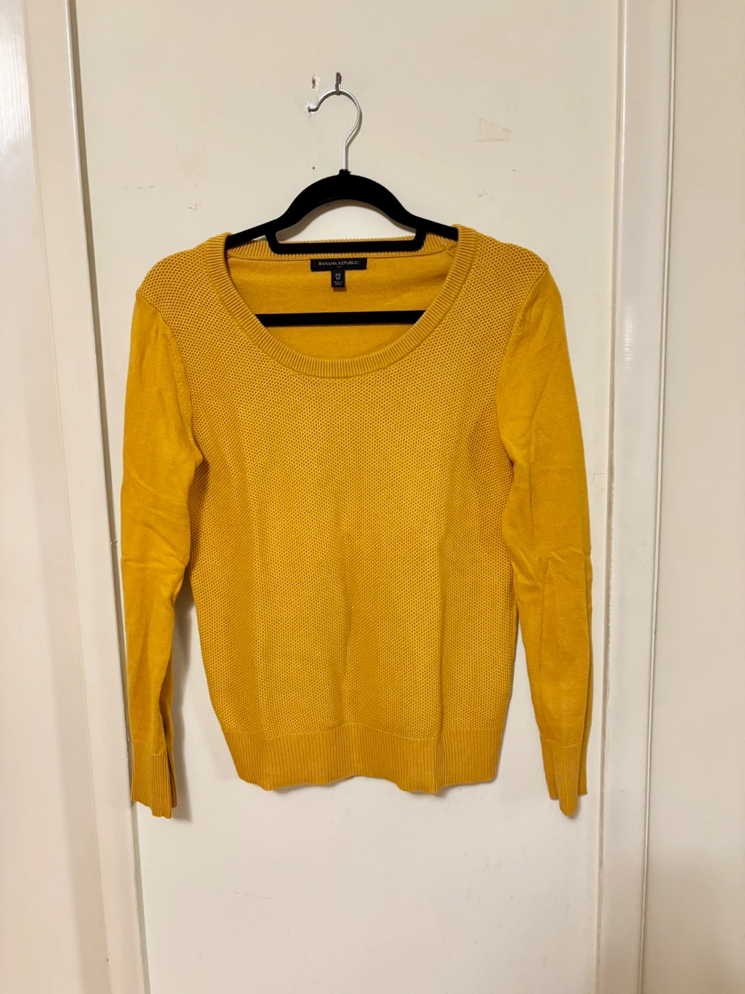 Banana Republic Sweater - XS