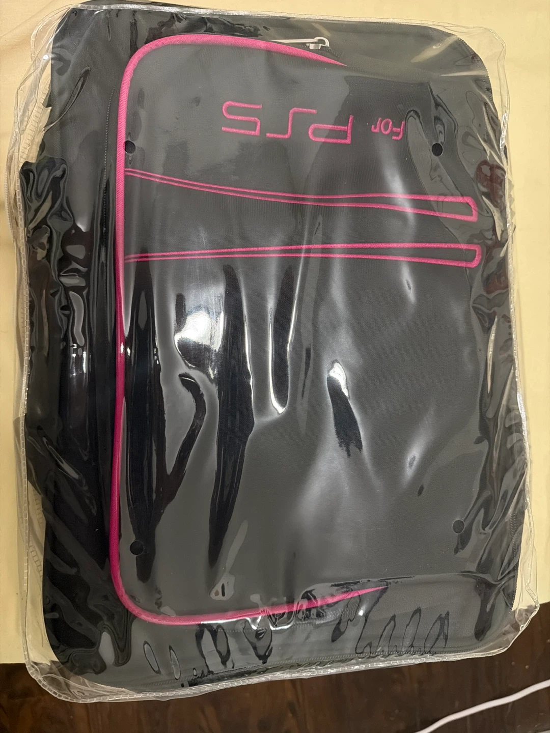PS5 Carrying Case - Black with Pink Trim