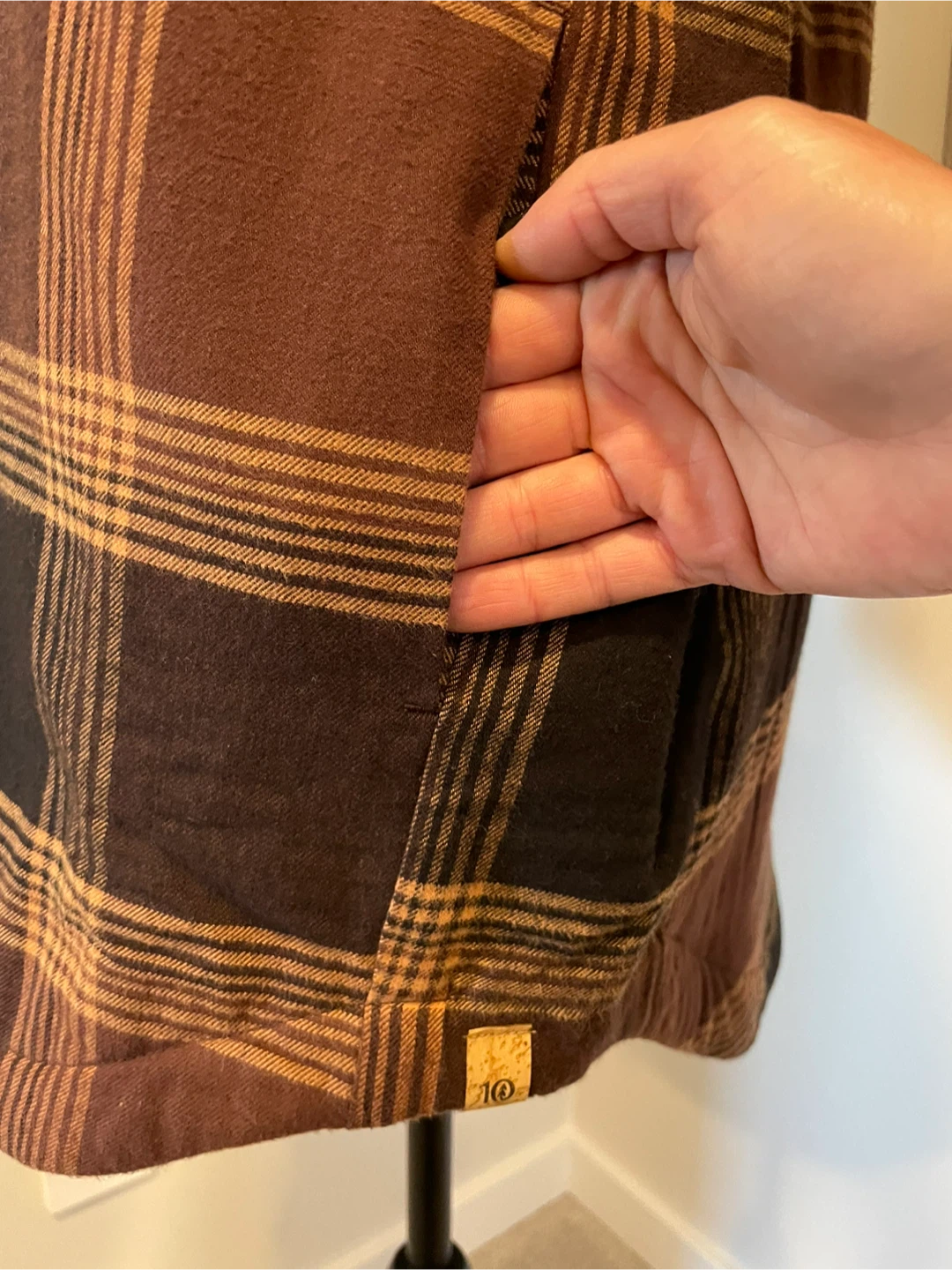 New! Tentree Womens Kapok Brown Plaid Flannel Insulated Shacket - photo 5