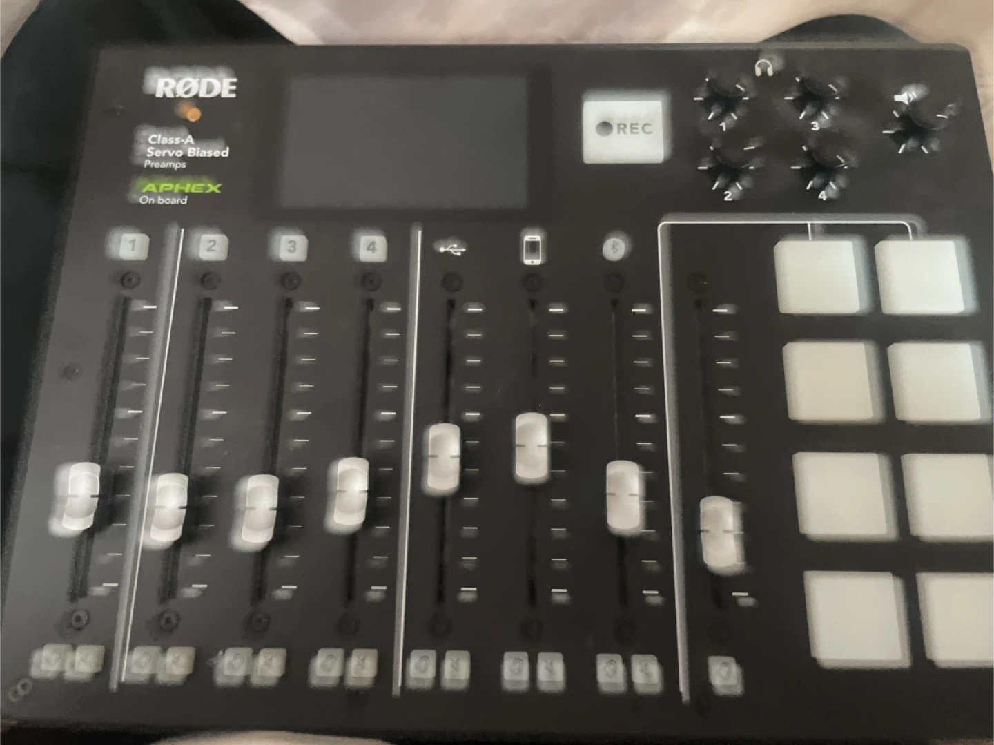 Rode Rodecaster Pro - photo 3