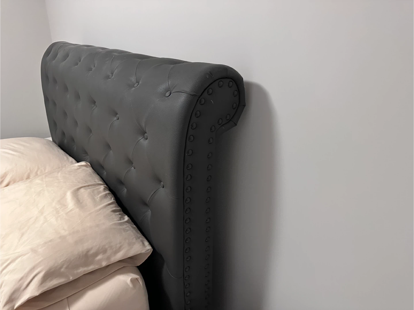 Grey Tufted Faux Leather Bed Frame - photo 4