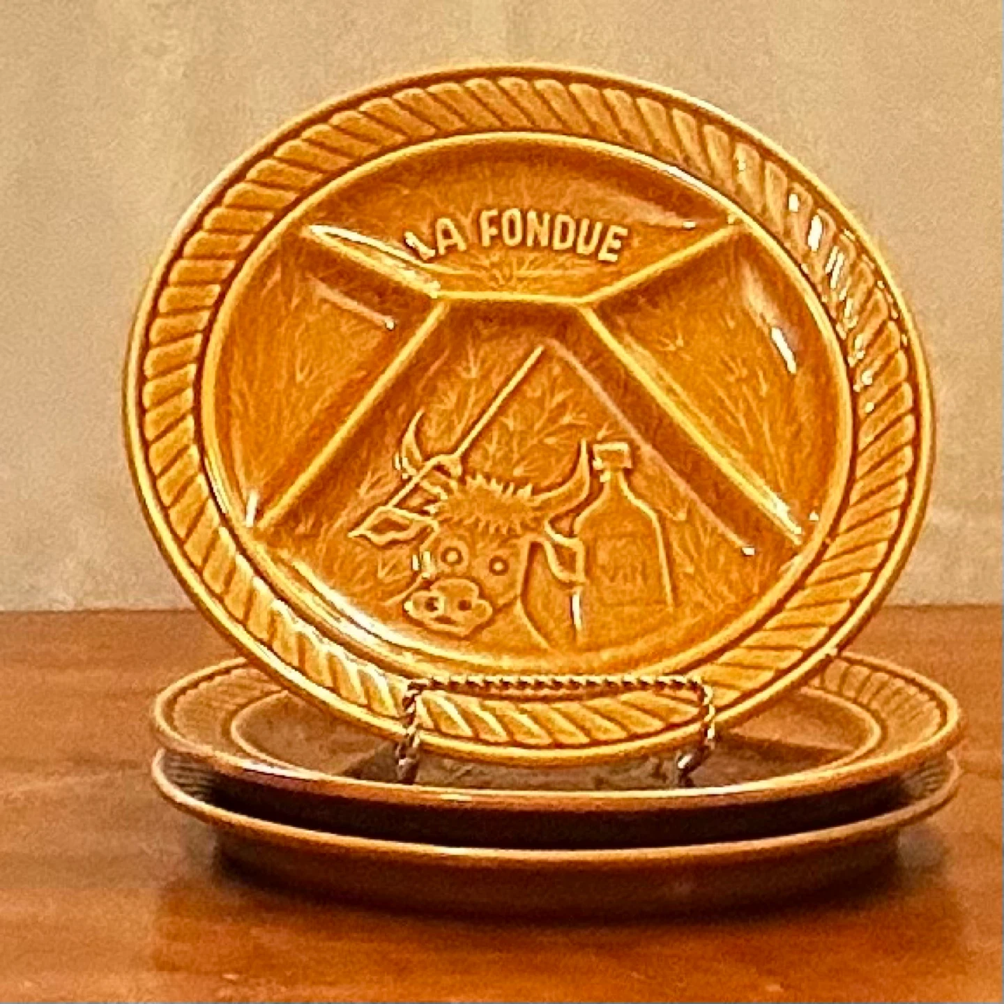 Vintage La Fondue Stoneware Plates – Set of 3