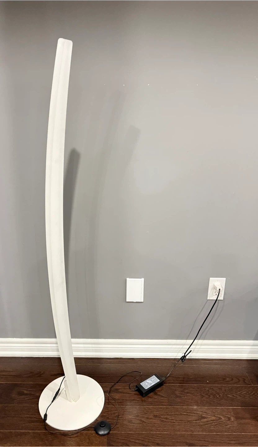 Modern LED Curved Floor Lamp - White - photo 2