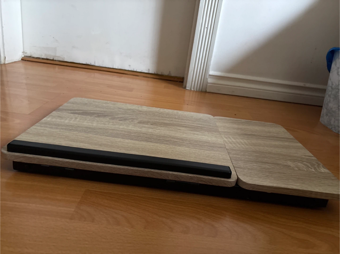 Adjustable Laptop Bed Desk - photo 4