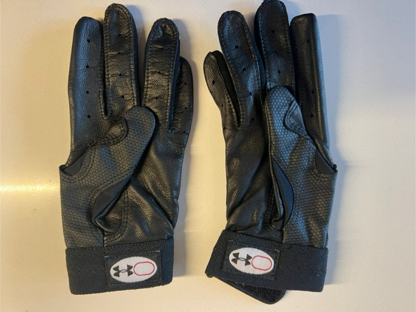 Easton & Under Armour Baseball Gloves - photo 3