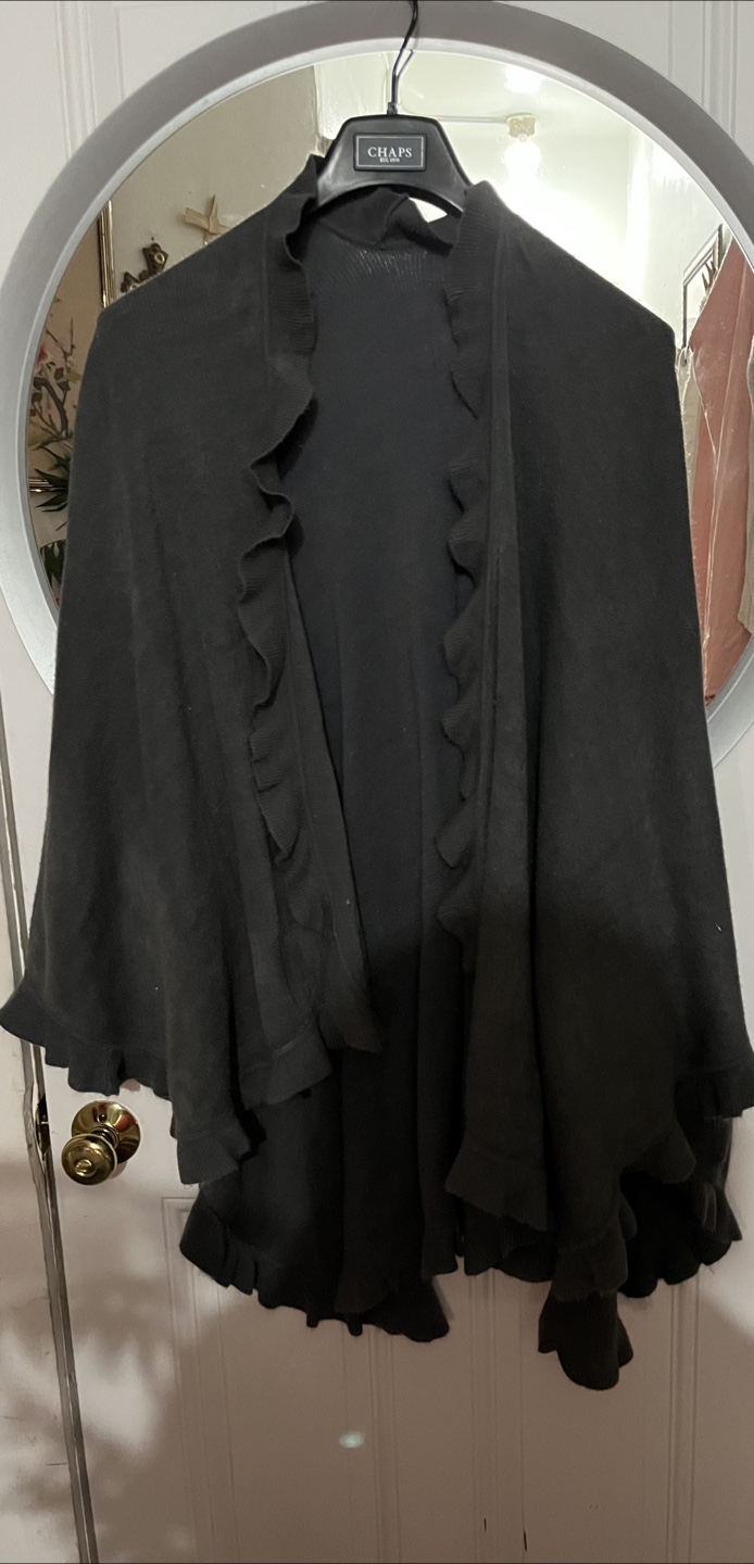 Charcoal Grey Ruffle Knit Wrap