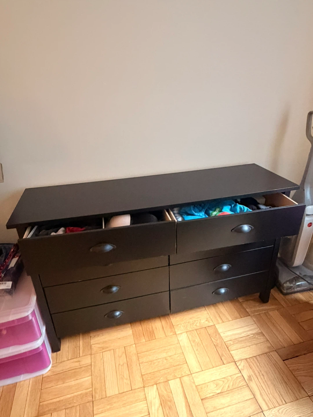 Black 8-Drawer Dresser - photo 3