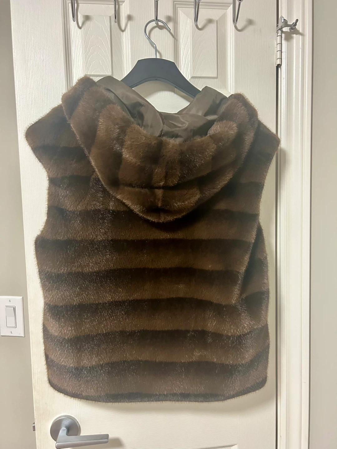 Modeknite Brown Fur Vest - photo 2