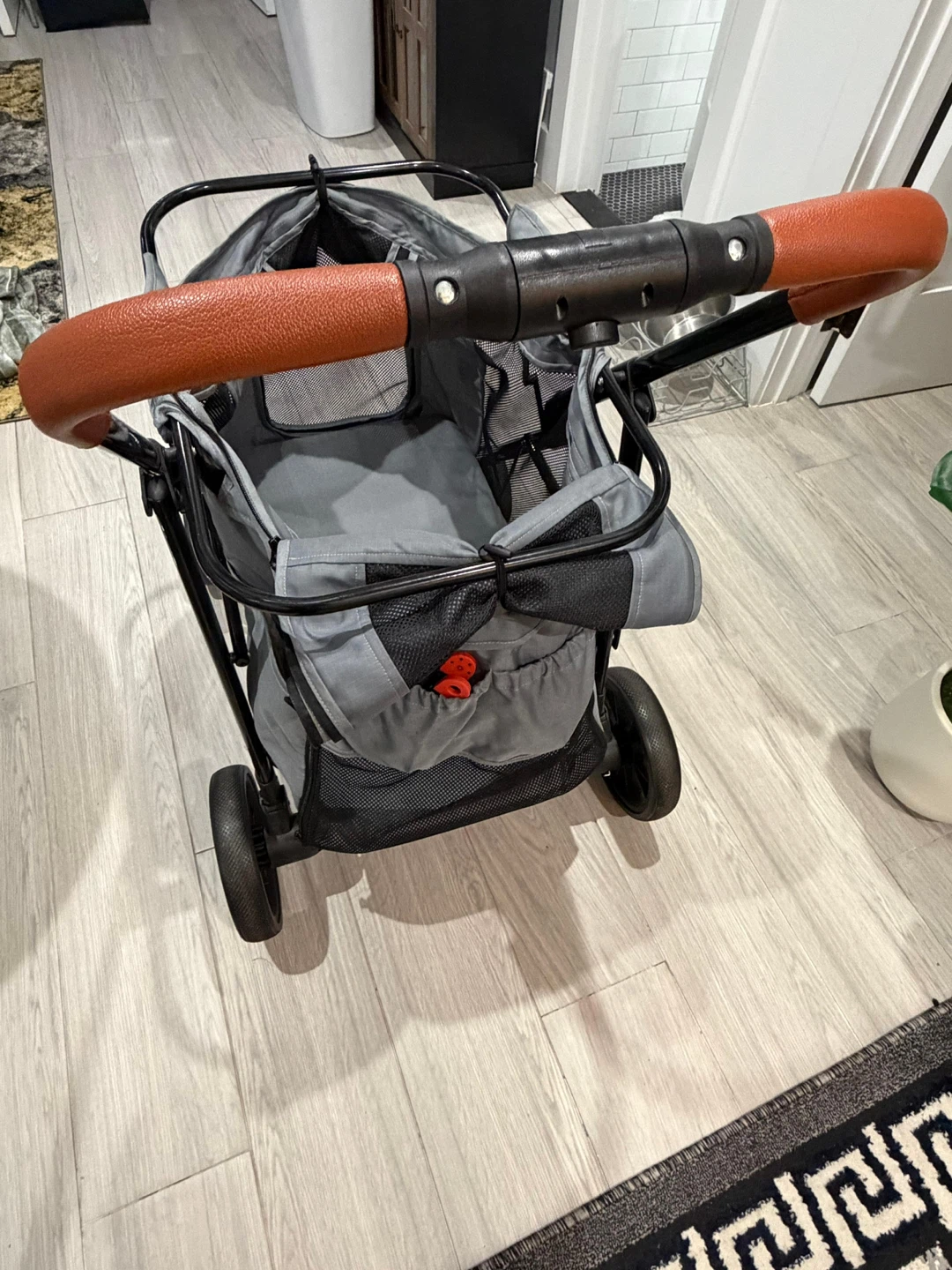 Dog stroller