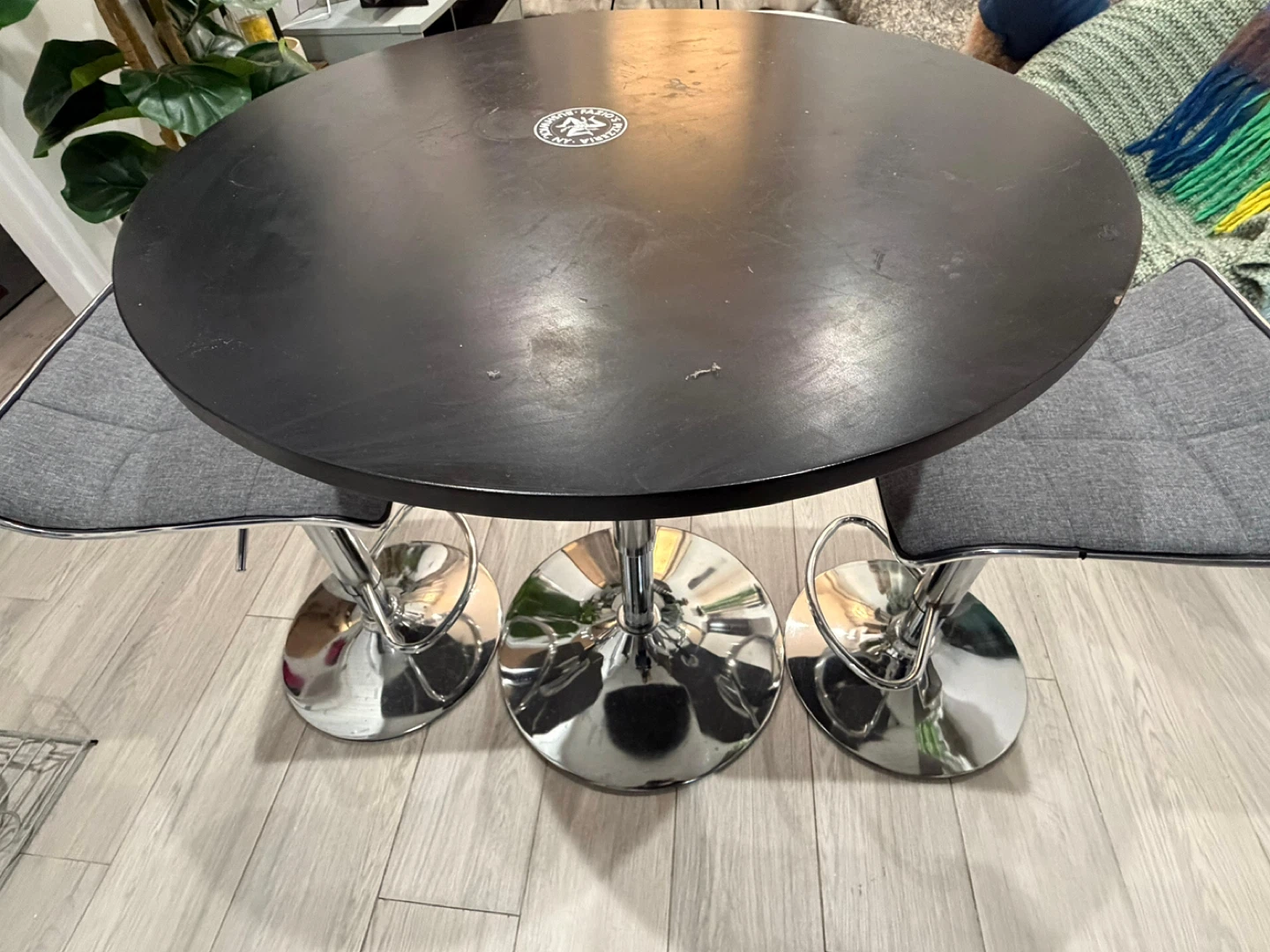 Round Dining Table with 2 Bar Stools